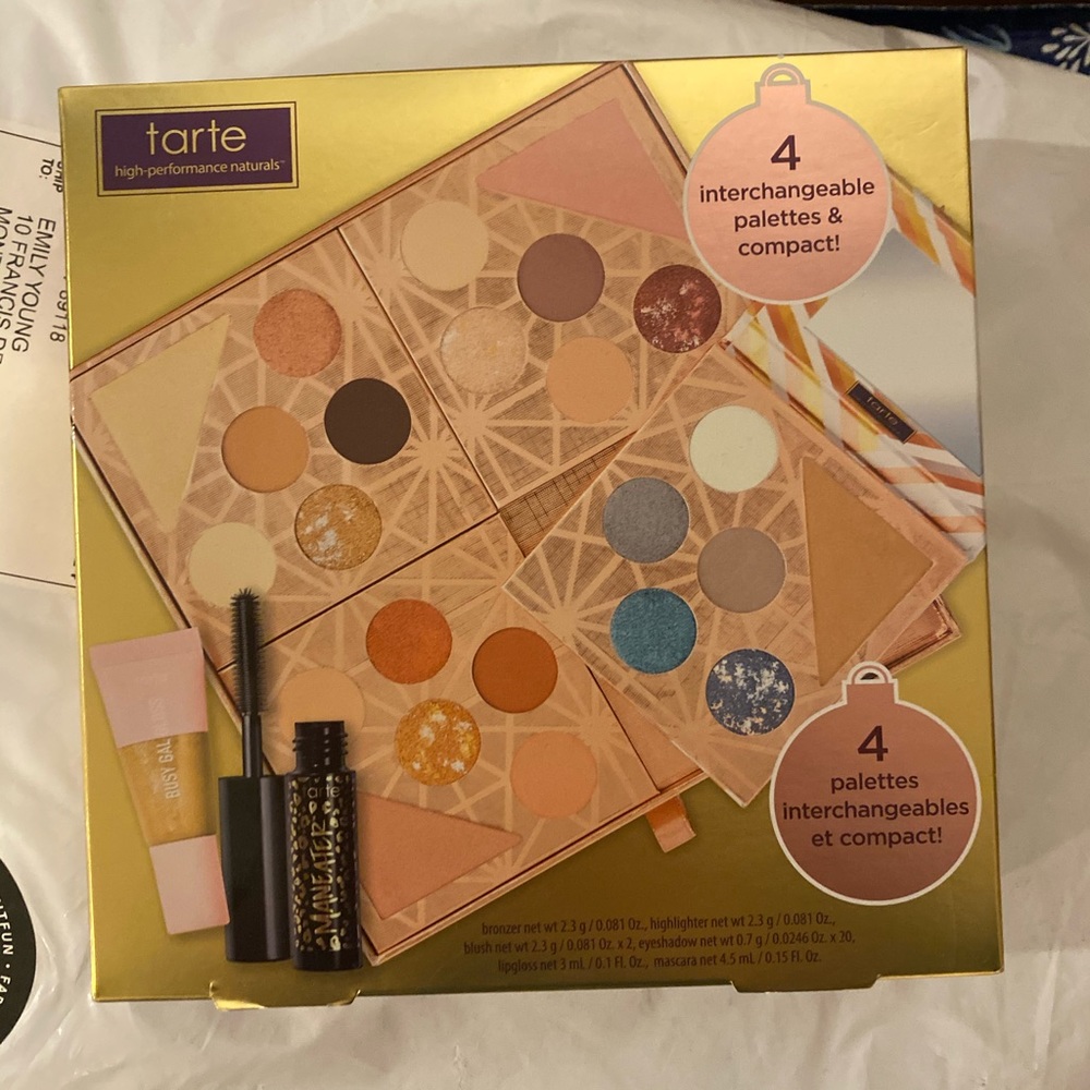 4 palettes in one Tarte naturals Holiday Christmas gift set